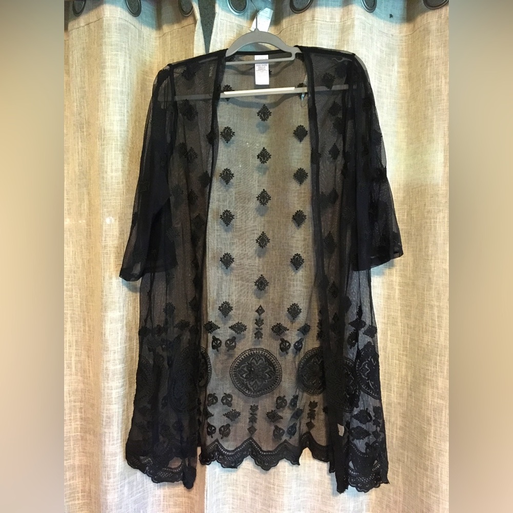 Black Lace Cover Up/Kimono